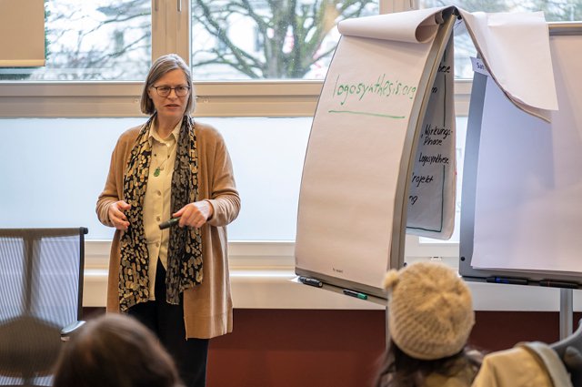 Dr. med. Suzanne von Blumenthal